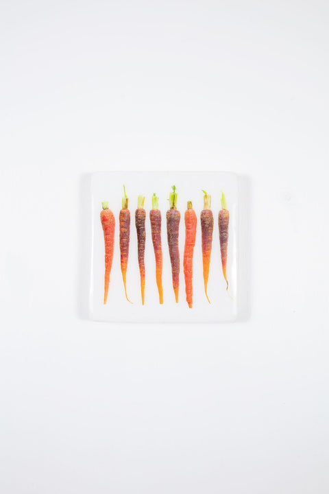 Red mini carrots (20cm x 20cm)