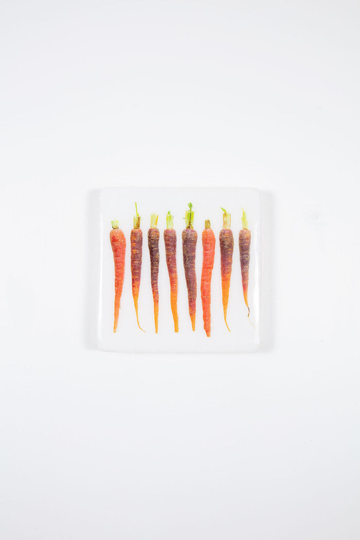 Red mini carrots (20cm x 20cm)