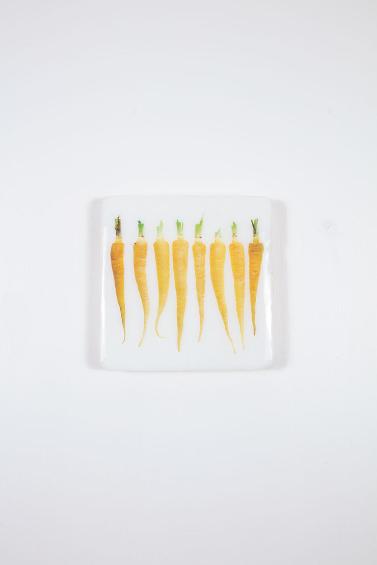 Yellow mini carrots (20cm x 20cm)